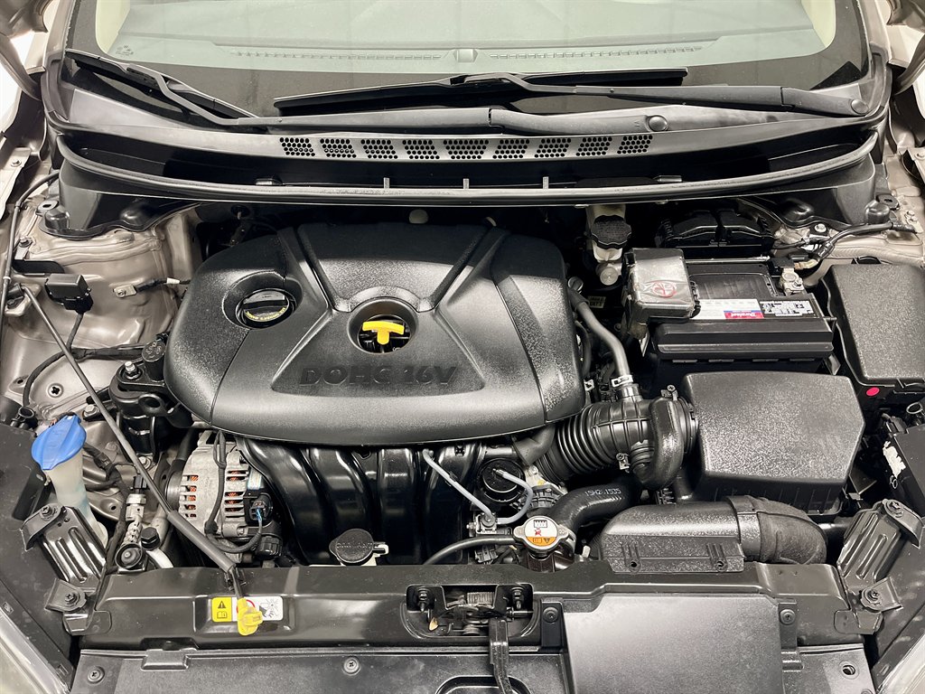 2016 Hyundai Elantra - $6,998