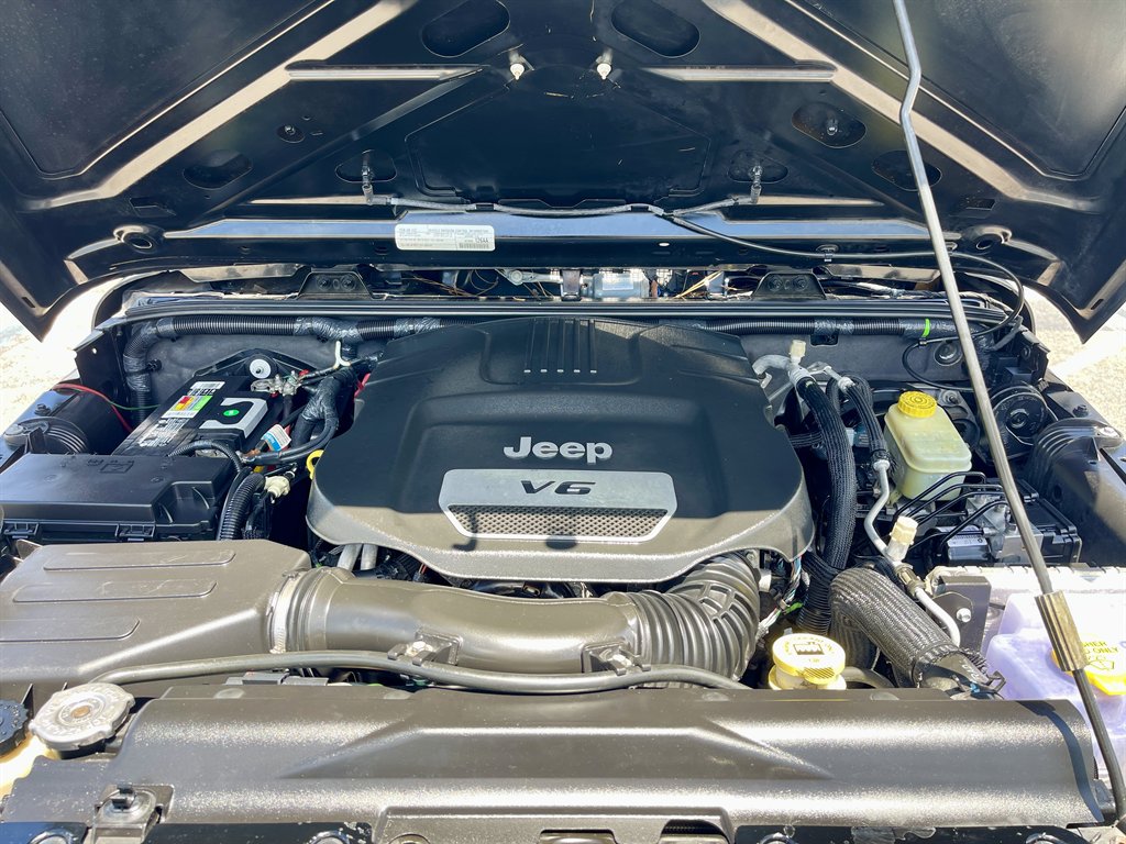 2015 Jeep Wrangler - $16,998
