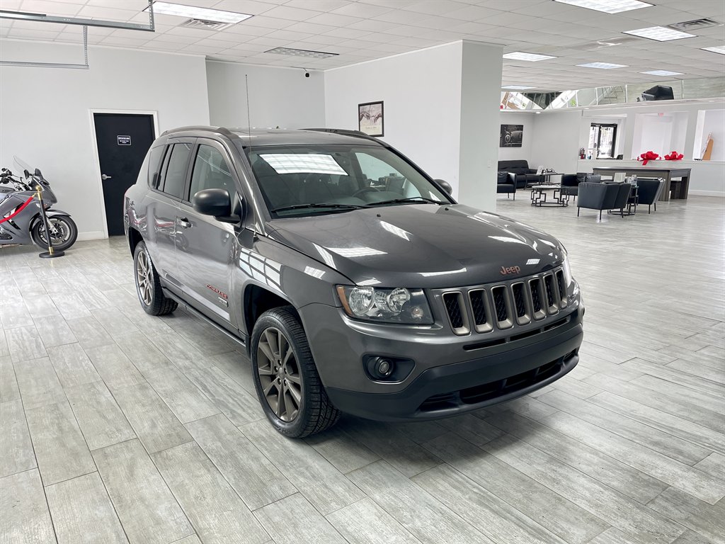 2016 Jeep Compass - $8,998