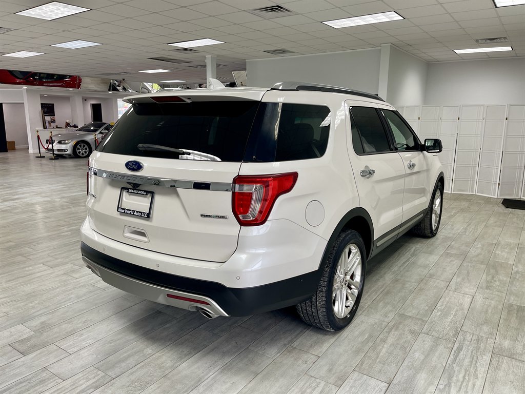 2016 Ford Explorer - $11,998