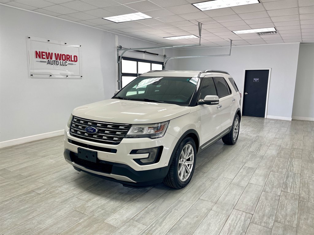 2016 Ford Explorer - $9,998
