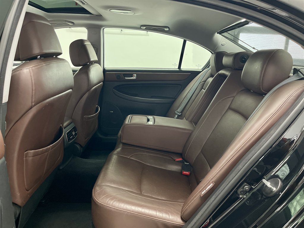 2012 Hyundai Genesis - $5,998