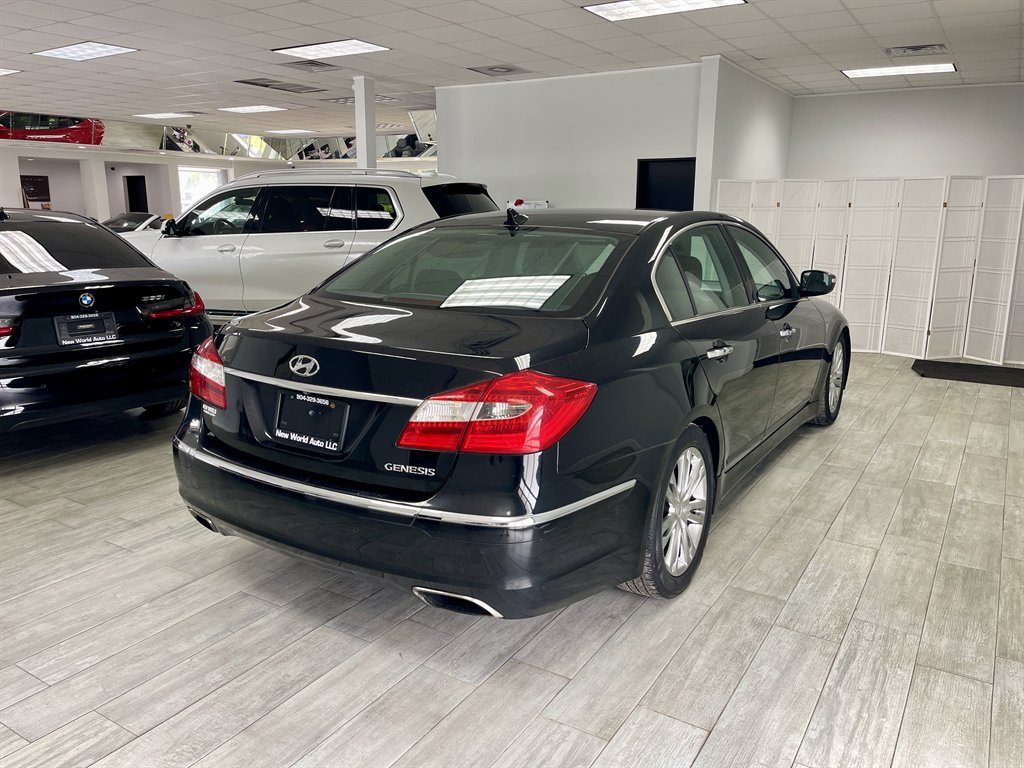 2012 Hyundai Genesis - $5,998