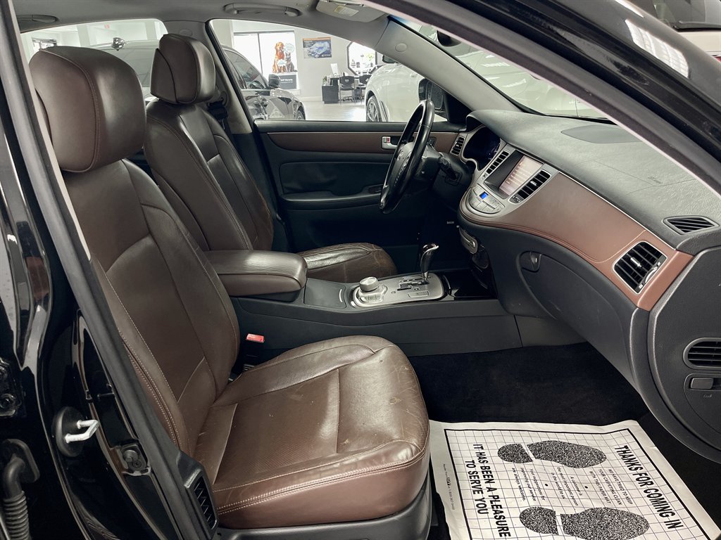 2012 Hyundai Genesis - $5,998