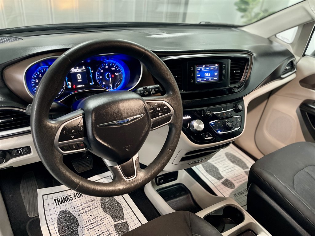 2017 Chrysler Pacifica - $9,998