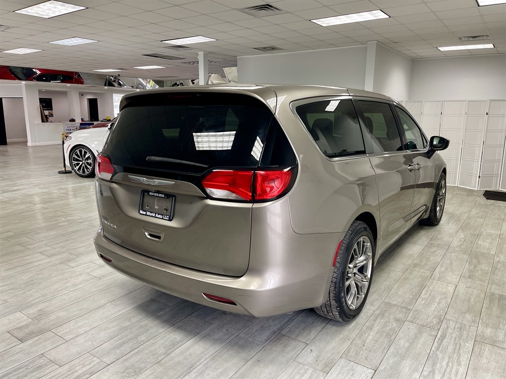2017 Chrysler Pacifica - $9,998