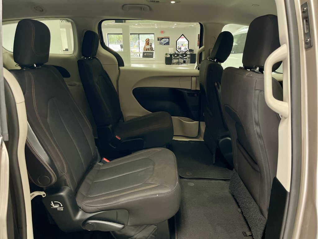 2017 Chrysler Pacifica - $9,998