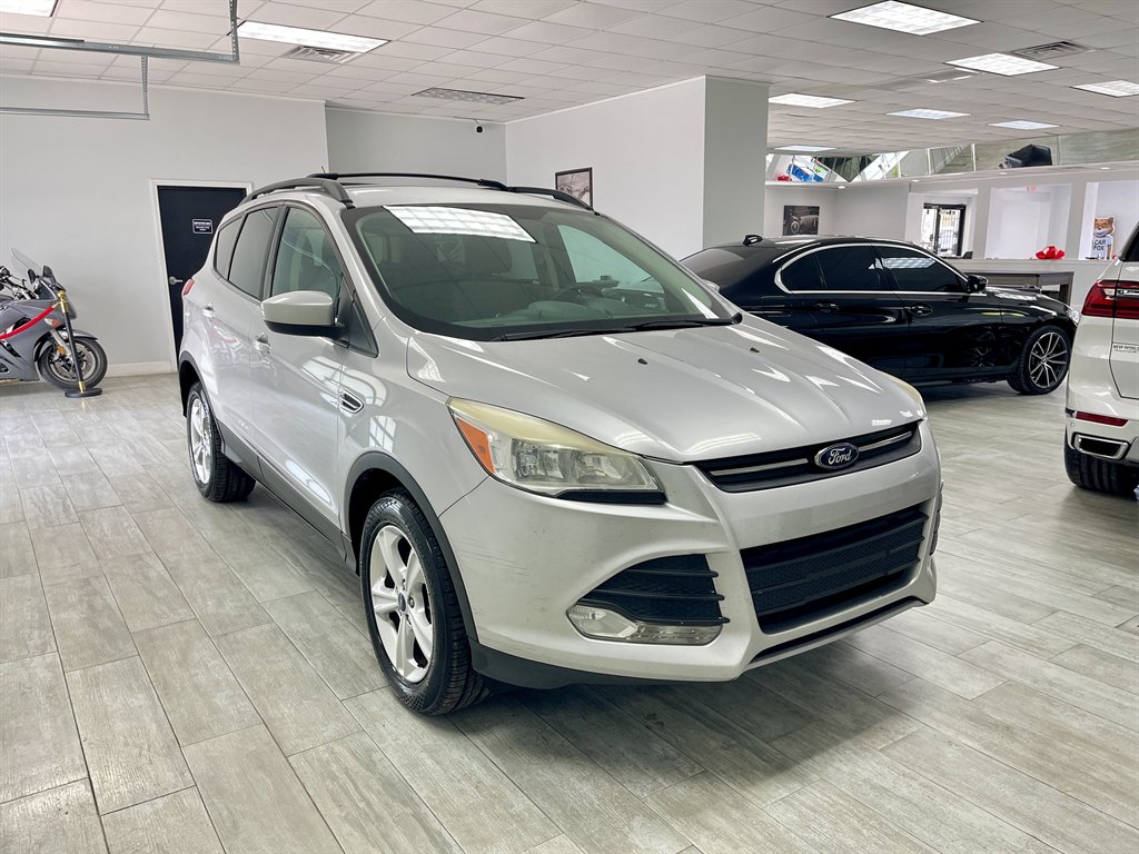 2013 Ford Escape - $5,998