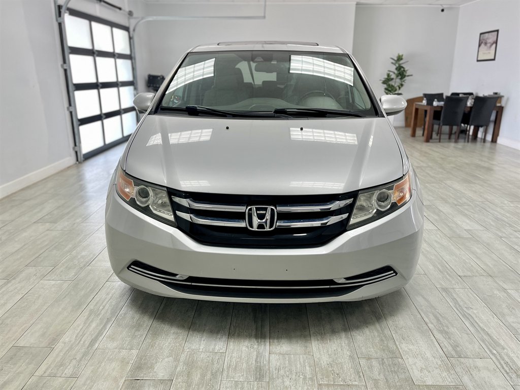2015 Honda Odyssey - $11,998