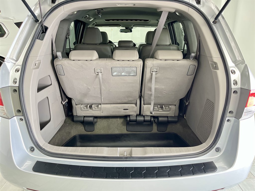 2015 Honda Odyssey - $11,998