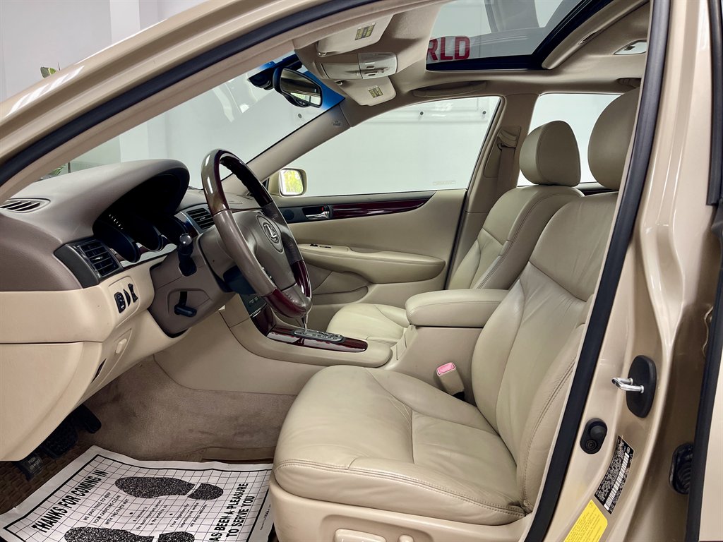 2004 Lexus ES - $8,998
