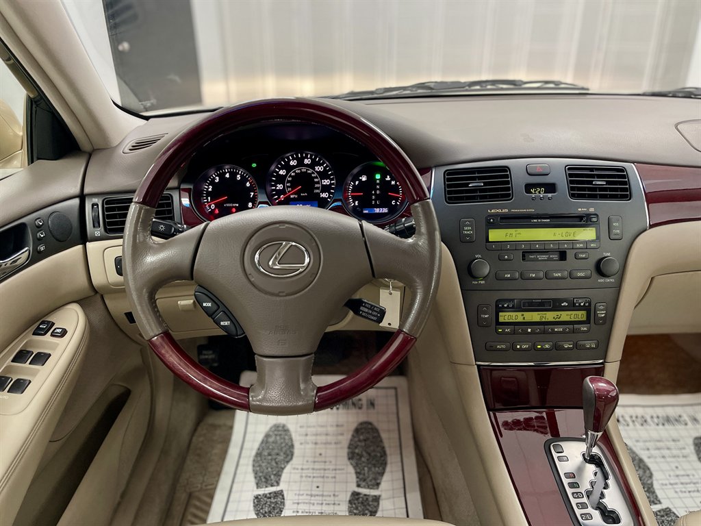 2004 Lexus ES - $8,998