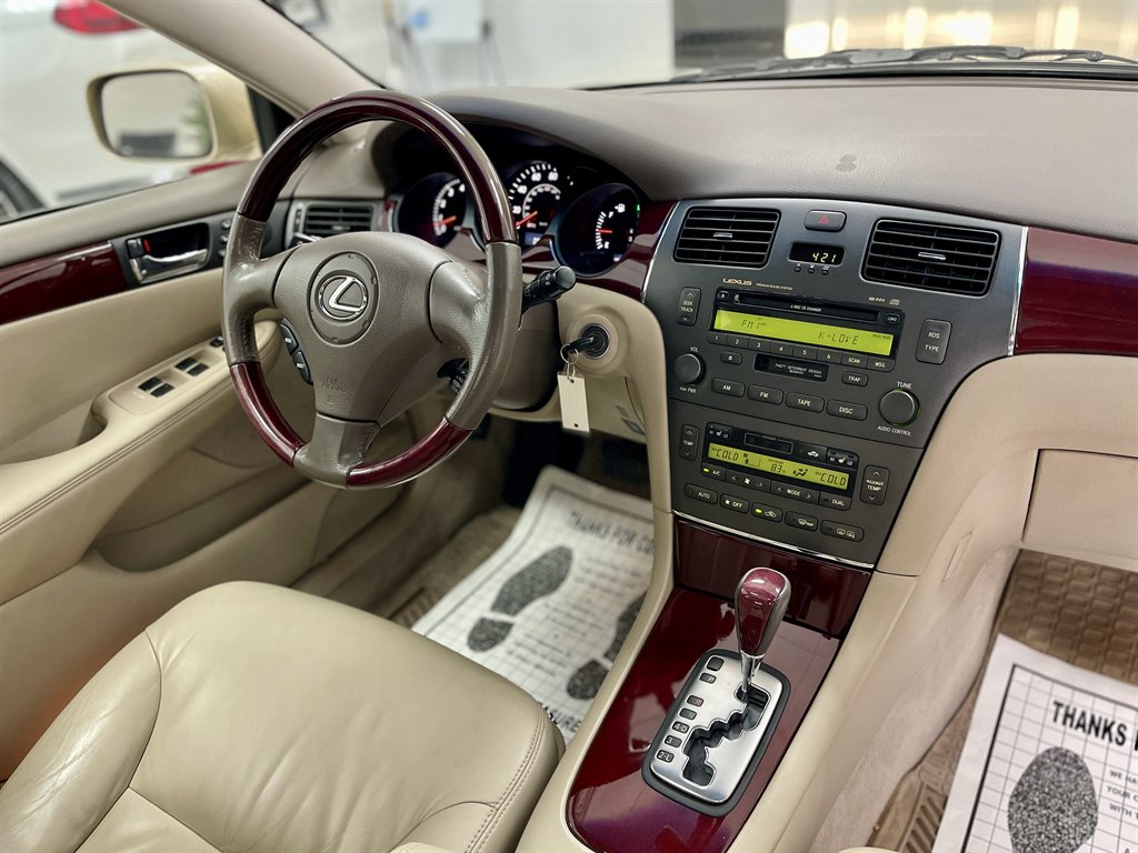 2004 Lexus ES - $8,998