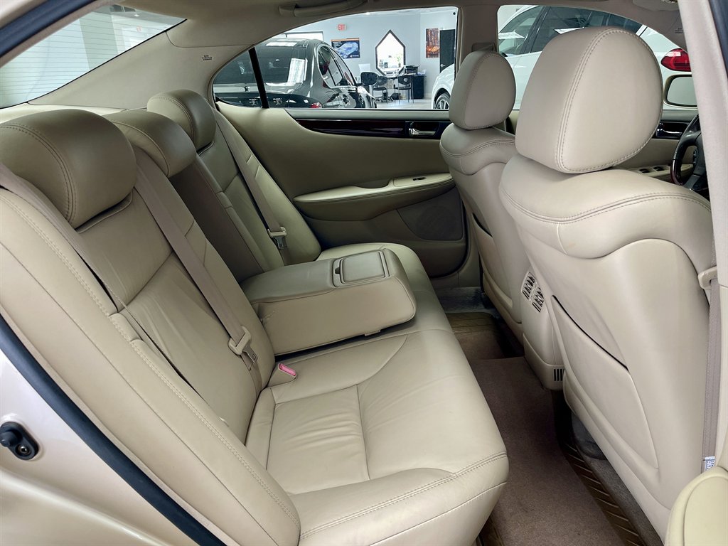 2004 Lexus ES - $8,998