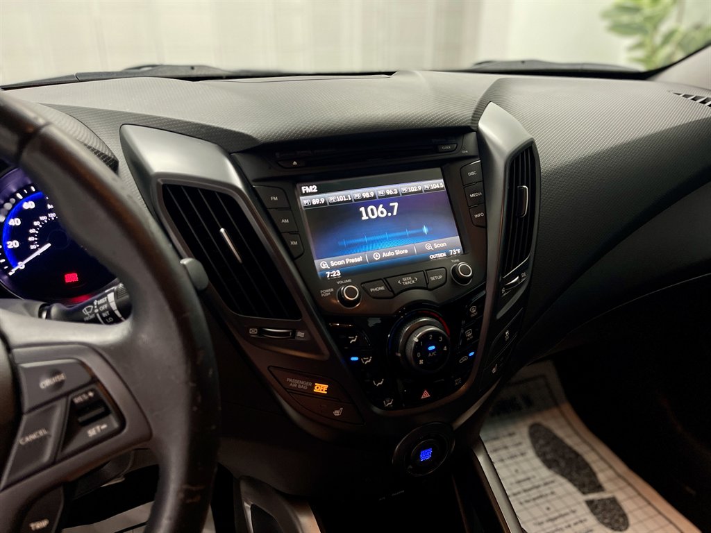 2013 Hyundai Veloster - $5,998