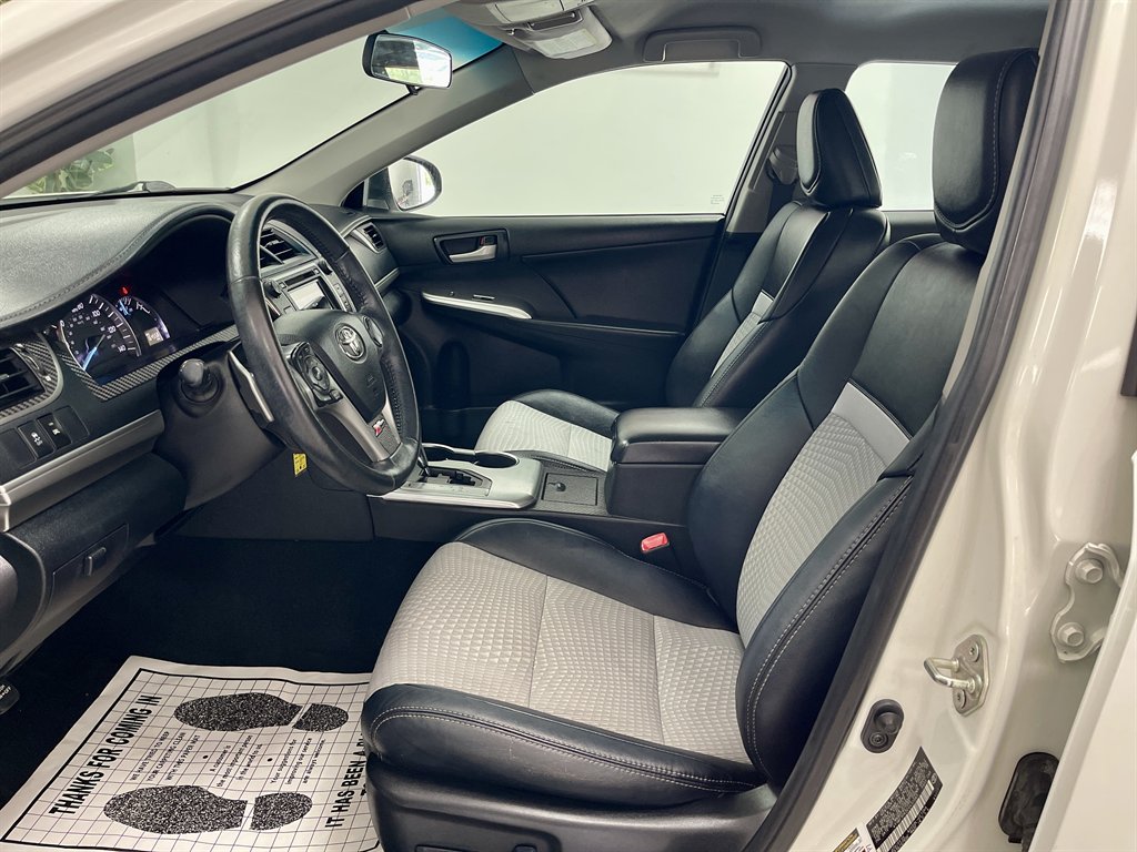 2014 Toyota Camry - $8,998
