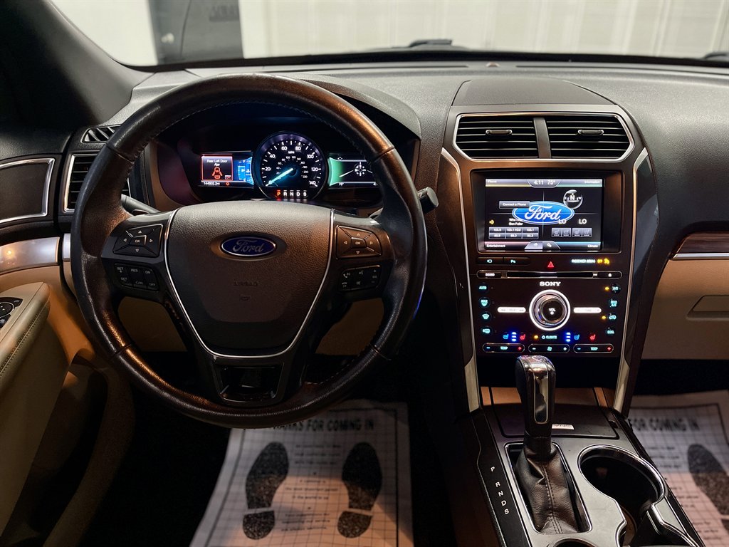 2016 Ford Explorer - $9,998