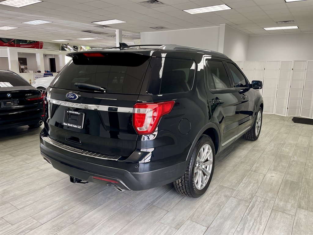 2016 Ford Explorer - $9,998