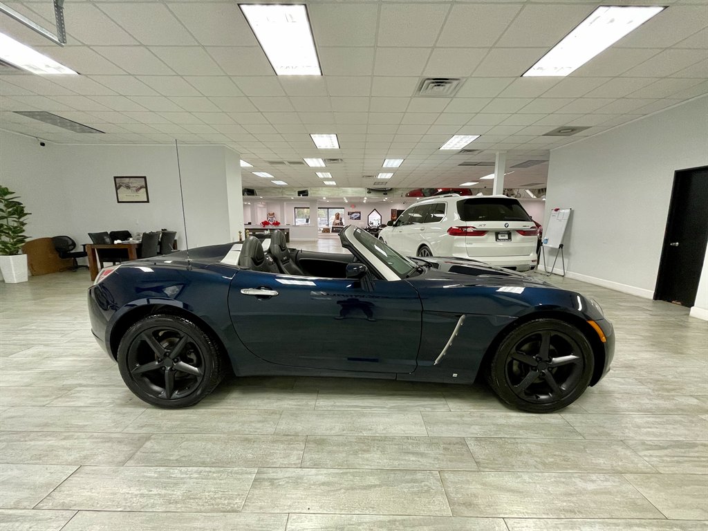 2008 Saturn SKY - $11,998