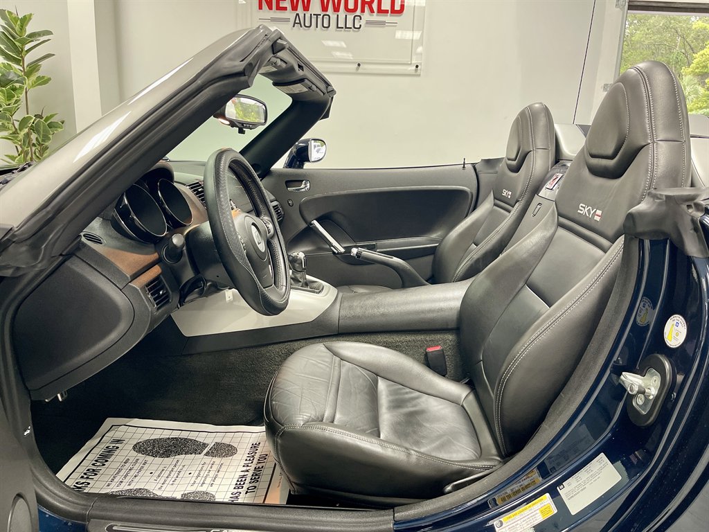 2008 Saturn SKY - $11,998