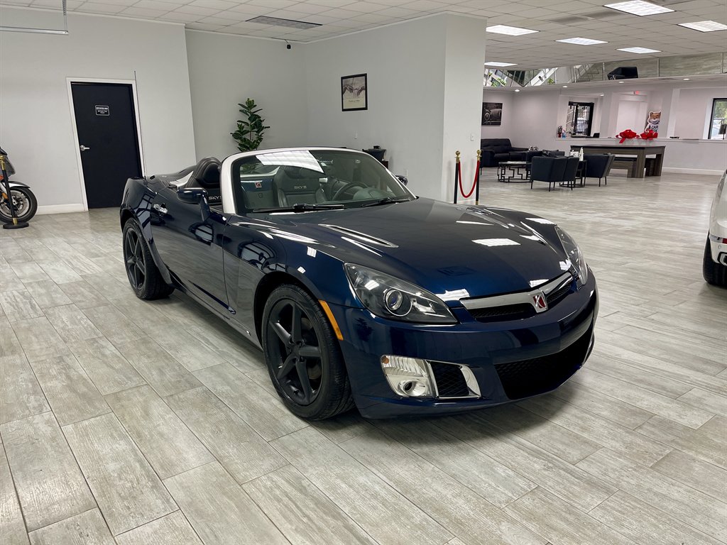 2008 Saturn SKY - $11,998