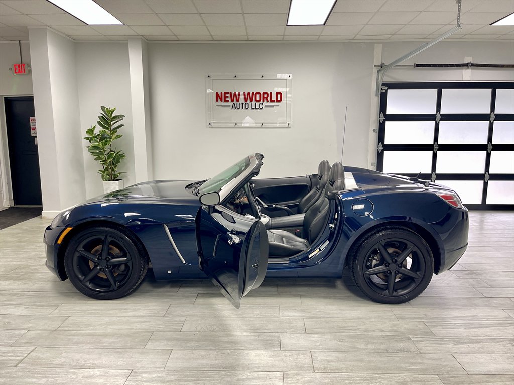2008 Saturn SKY - $11,998