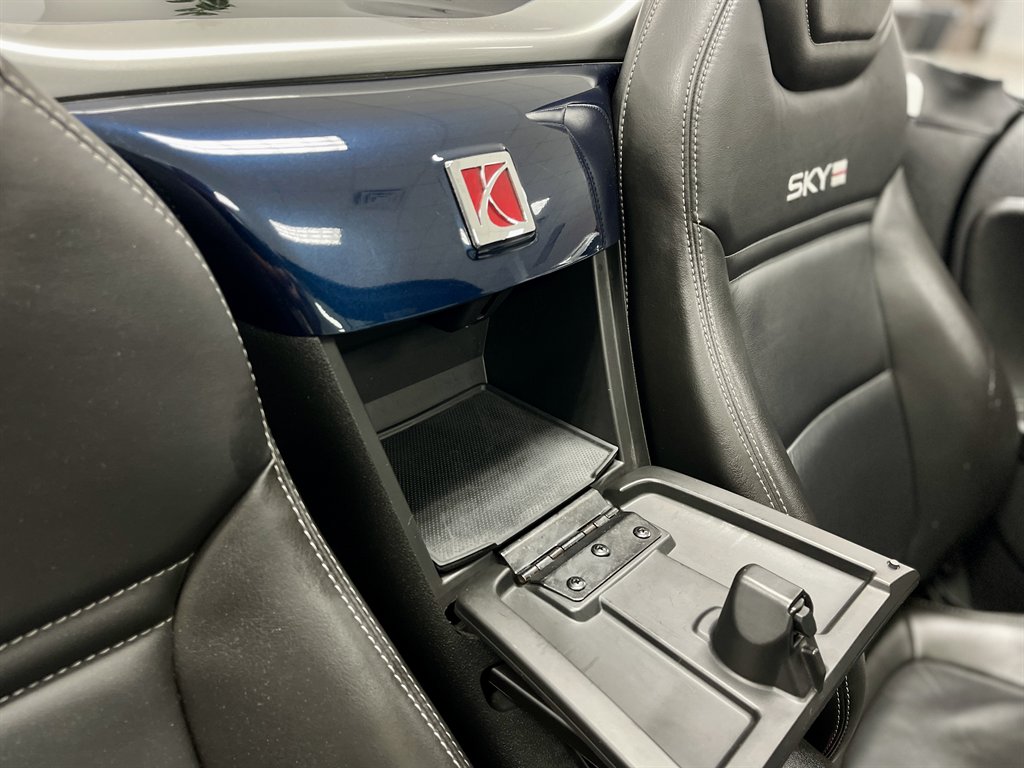 2008 Saturn SKY - $11,998