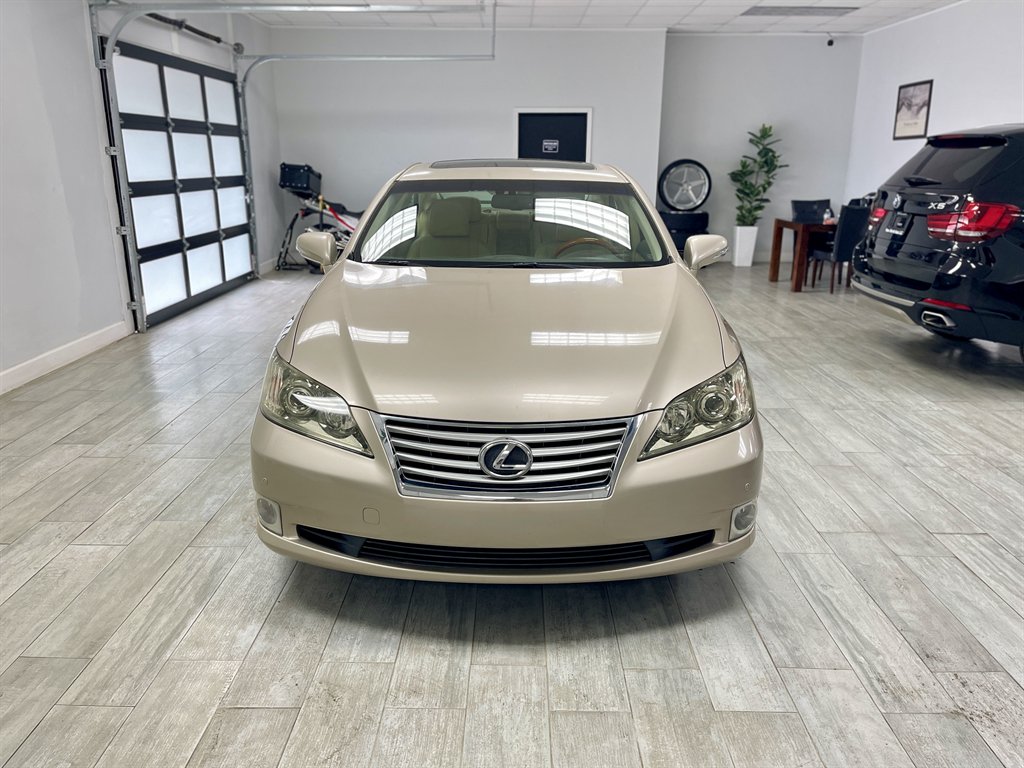 2011 Lexus ES - $9,998