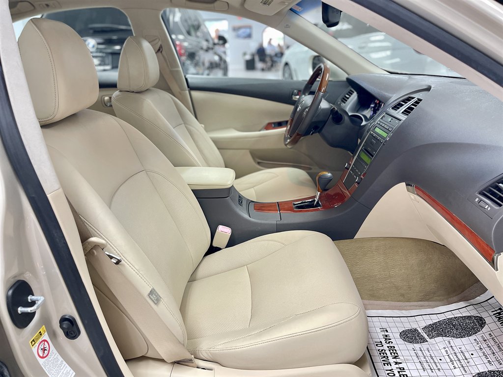 2011 Lexus ES - $9,998