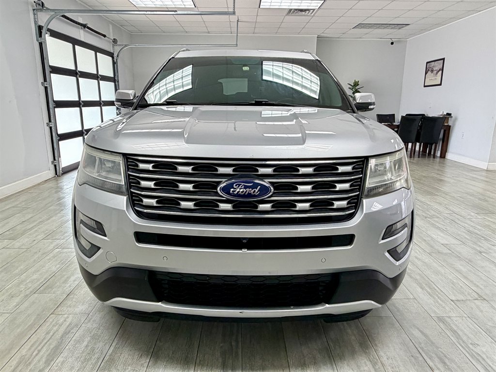 2016 Ford Explorer - $8,998