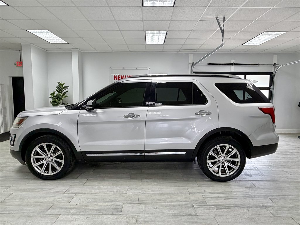 2016 Ford Explorer - $8,998