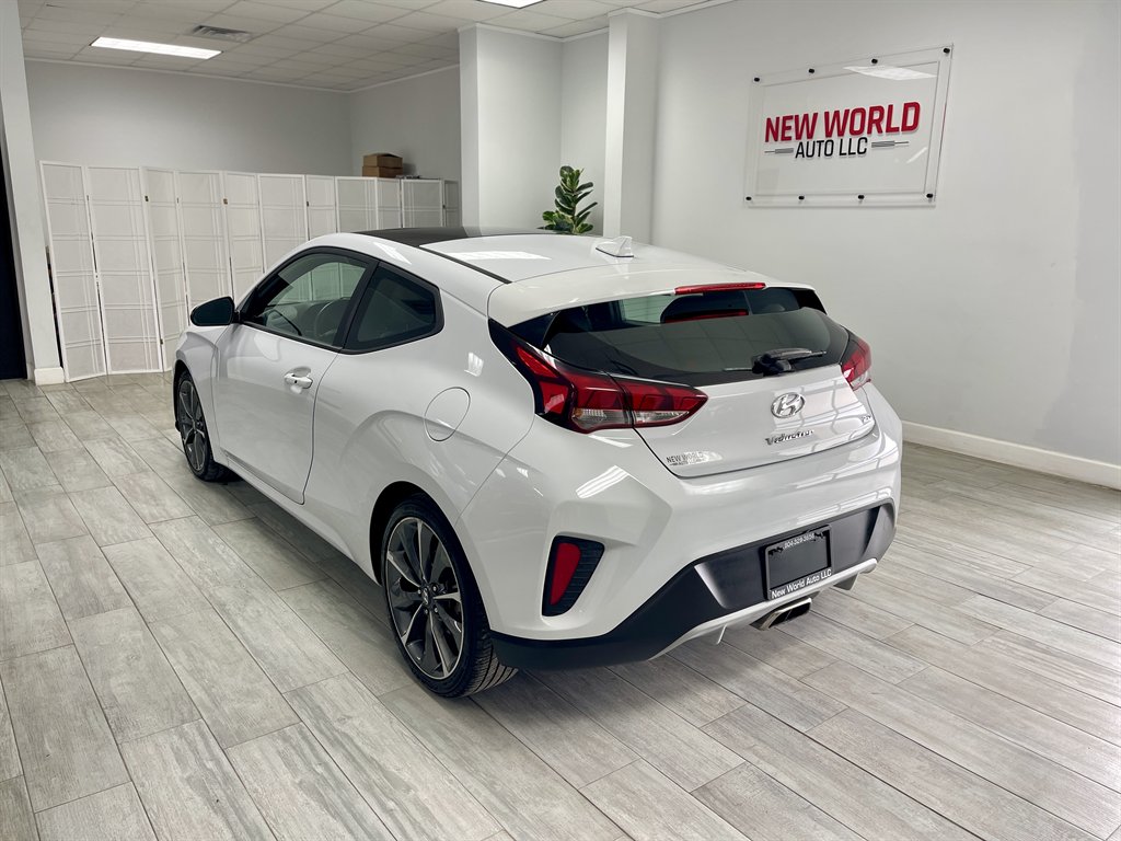 2020 Hyundai Veloster - $13,998