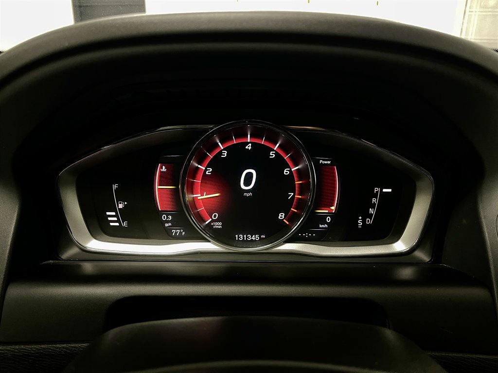 2017 Volvo XC60 - $8,998