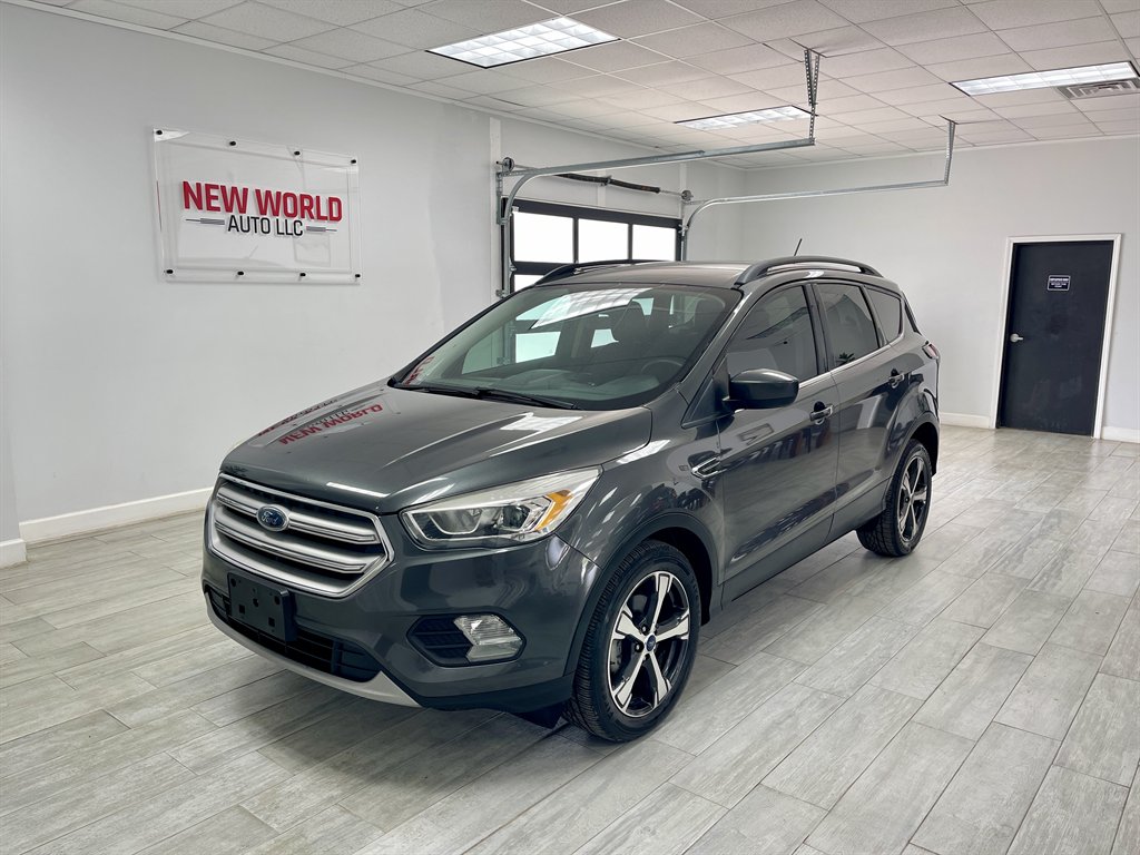 Gray 2018 Ford Escape SUV / Crossover Front-Wheel Drive Automatic