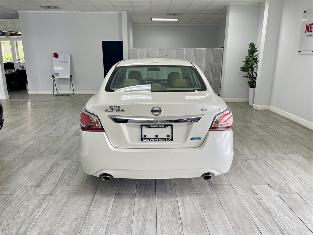 2014 Nissan Altima - $8,998