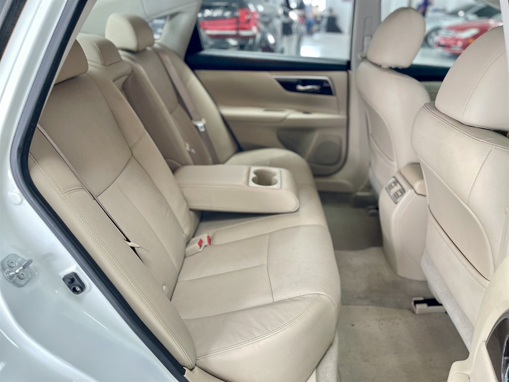 2014 Nissan Altima - $8,998