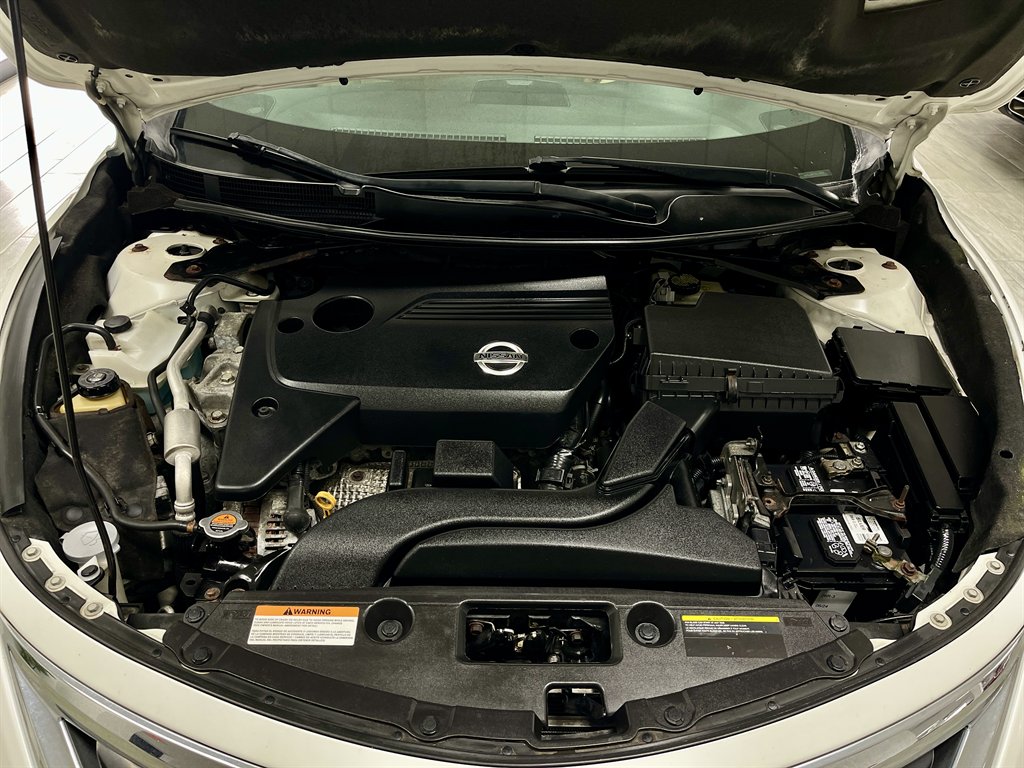 2014 Nissan Altima - $8,998
