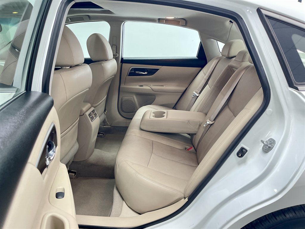 2014 Nissan Altima - $8,998