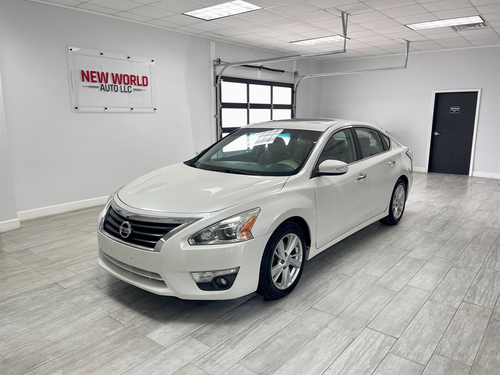 2014 Nissan Altima - $8,998