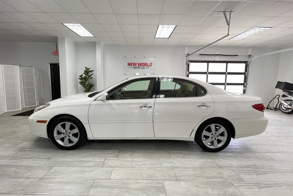 2005 Lexus ES - $4,998