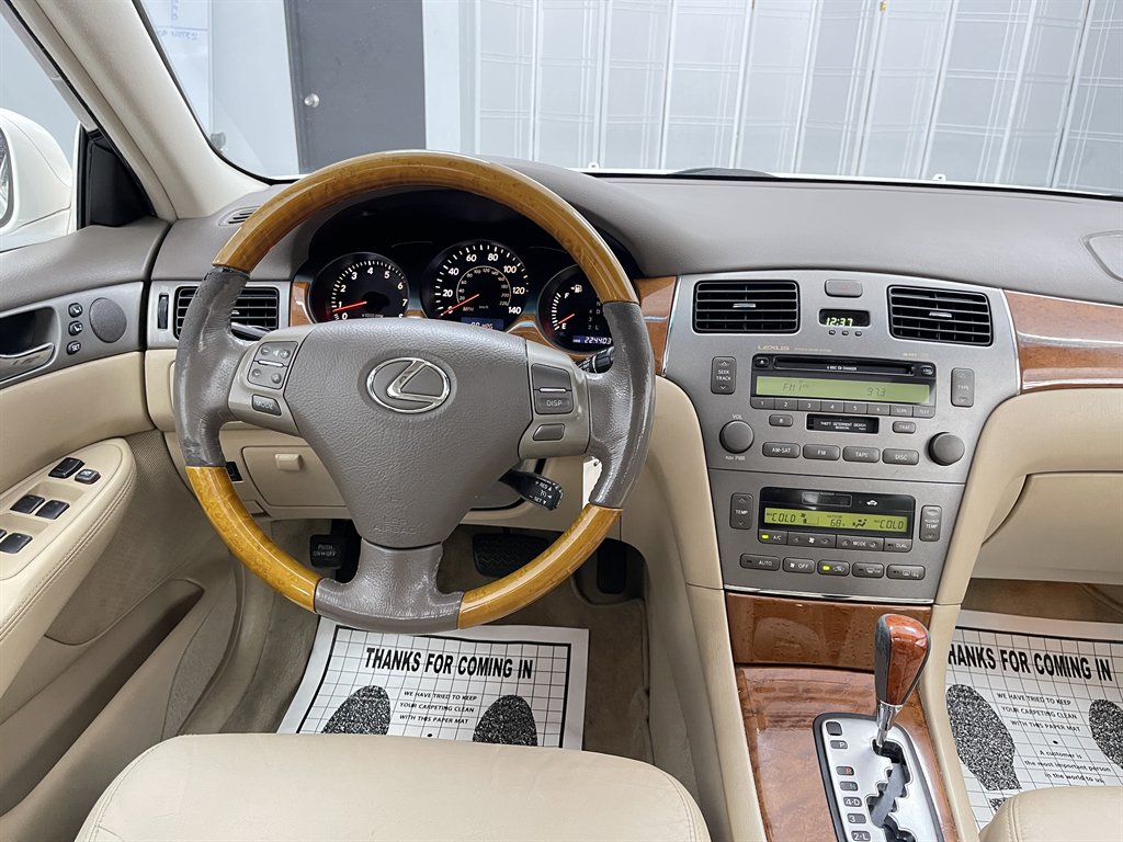 2005 Lexus ES - $4,998
