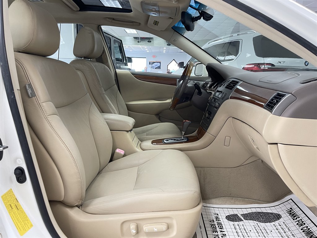 2005 Lexus ES - $4,998