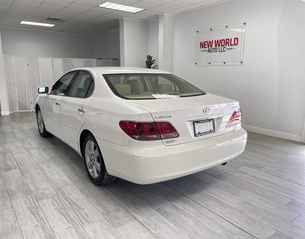 2005 Lexus ES - $4,998