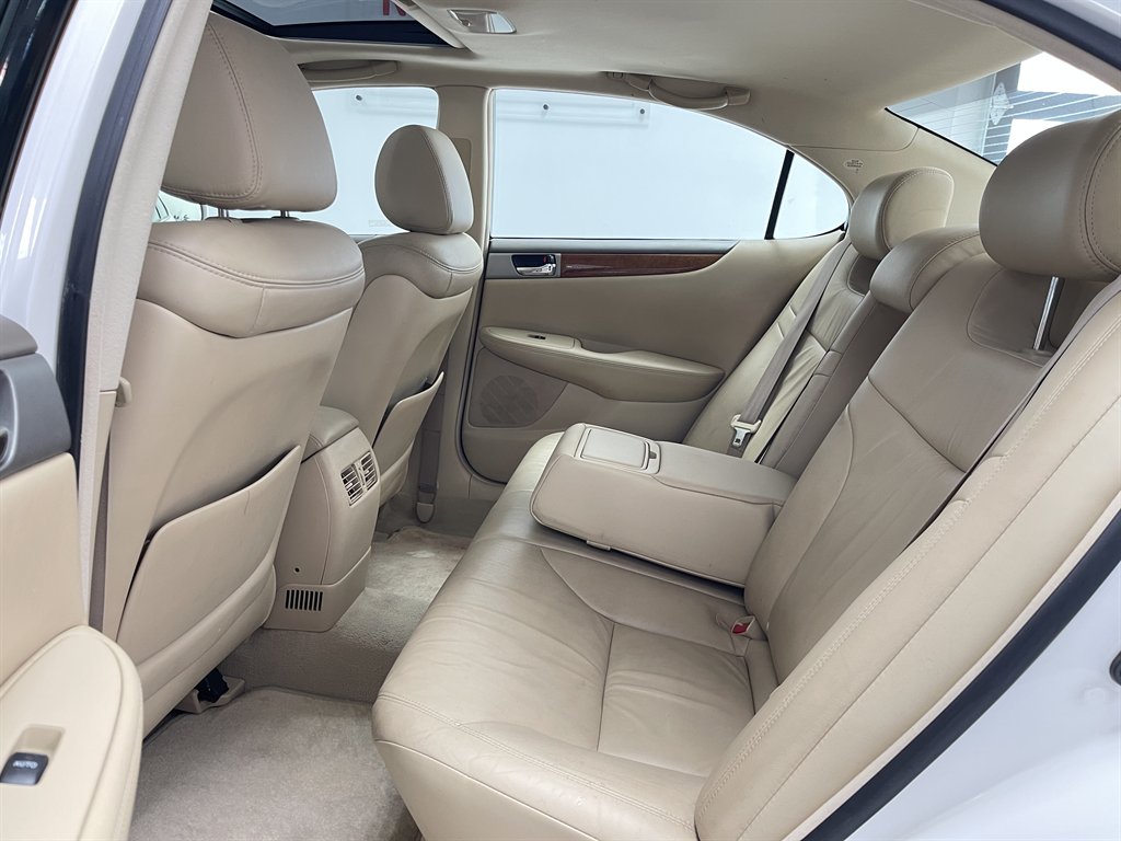 2005 Lexus ES - $4,998
