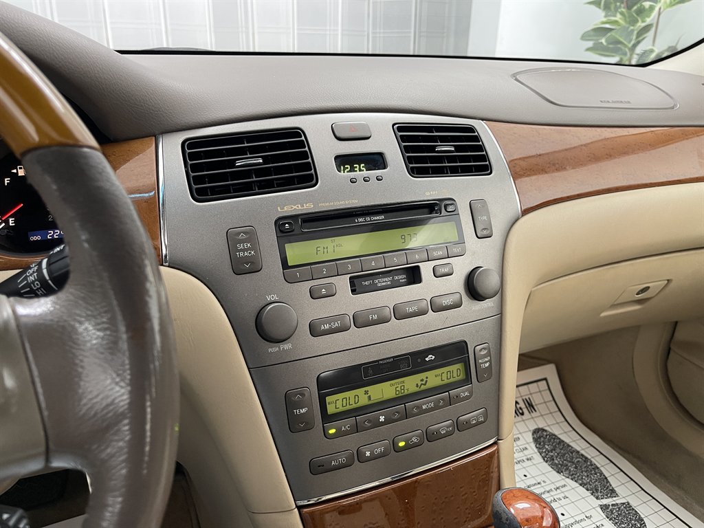 2005 Lexus ES - $4,998
