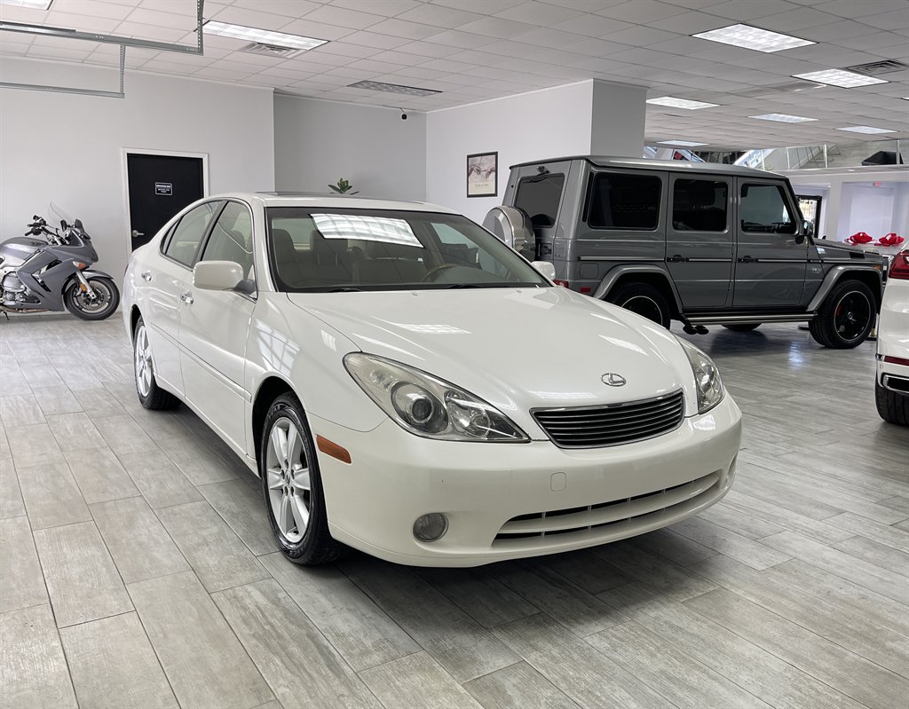 2005 Lexus ES - $4,998