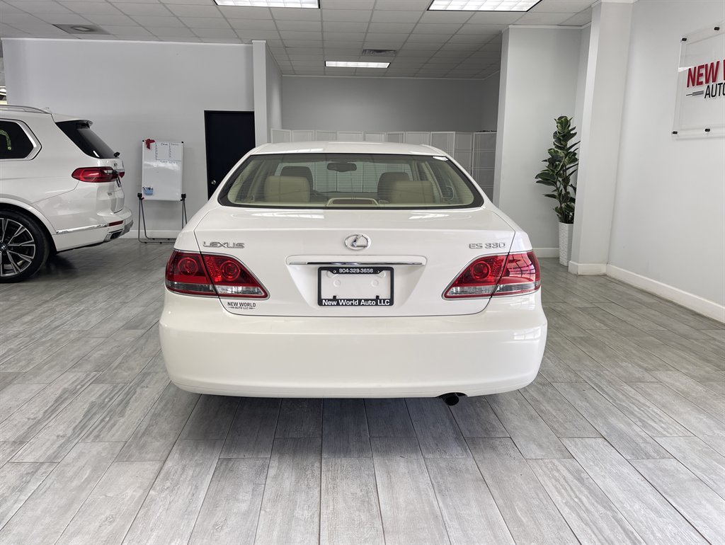 2005 Lexus ES - $4,998