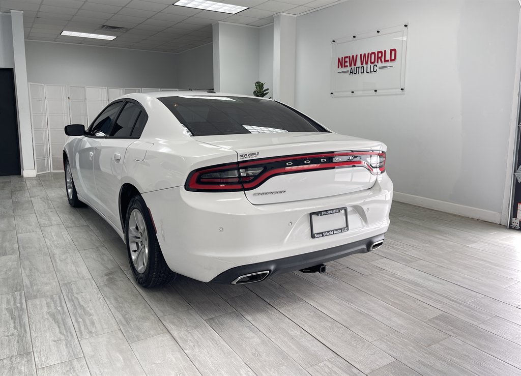 2015 Dodge Charger - $8,998