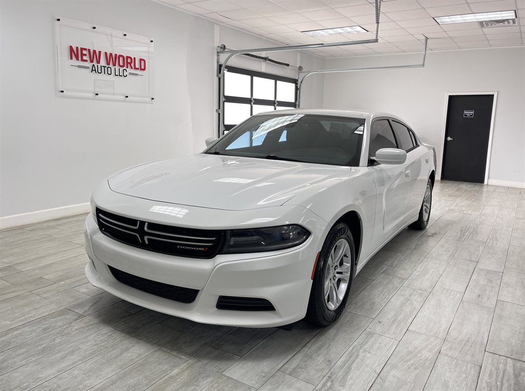 2015 Dodge Charger - $8,998