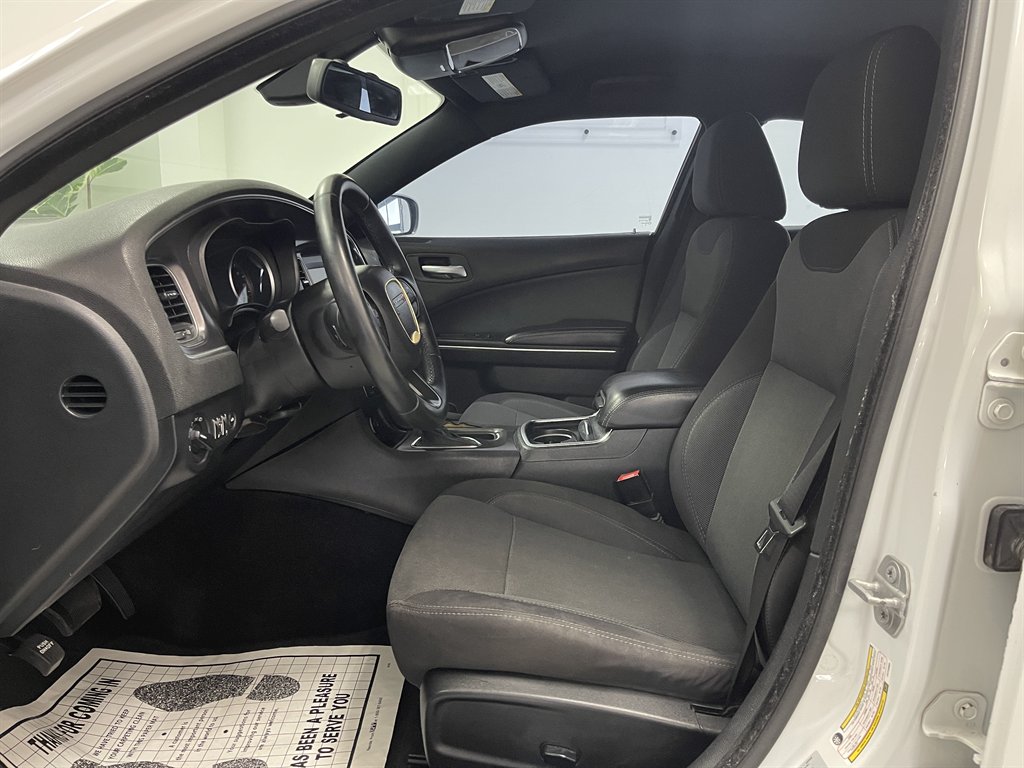 2015 Dodge Charger - $8,998